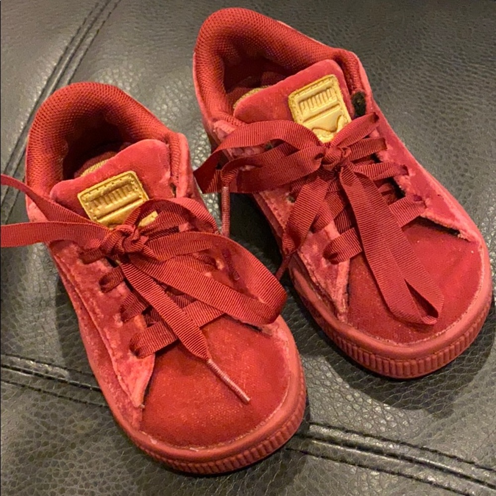 PUMA baby girl or boy shoes. Size 6 C